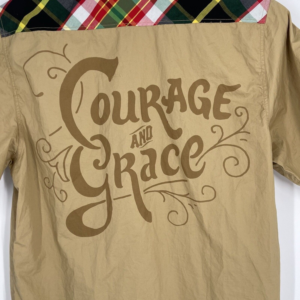 Akademiks Mens Khaki Plaid Accent Courage and Grace Graphic Button Down Shirt - Picture 7 of 8